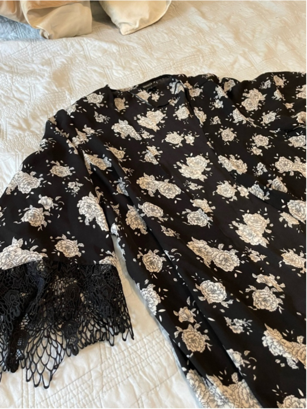 Forever 21 Black Floral Top with White Print boho bohemian